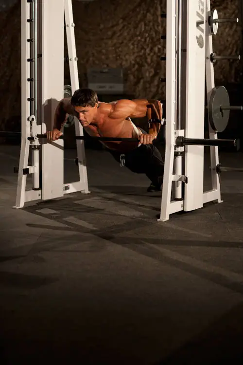 The Broad-Set Angled Body Hoist