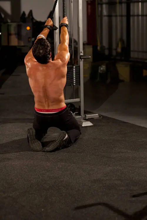 Bent-Knee Skyward Wire Yank (Dorsal Muscles - Line Rookie)